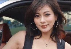娱乐圈八卦最新爆料故事,当红小花与神秘富商的甜蜜邂逅